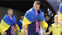 Колишній футболіст Динамо натякнув на незаконний виїзд з України