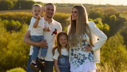 Кохана гравця Шахтаря вразила соцмережі розкішним подарунком (+ВІДЕО)