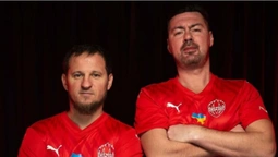 Мілевський влаштував бійку на футбольному полі, захищаючи Алієва (+ВІДЕО)