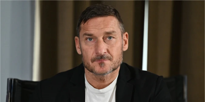 Франческо Тотті розкритикував трансфер Артема Довбика до Роми