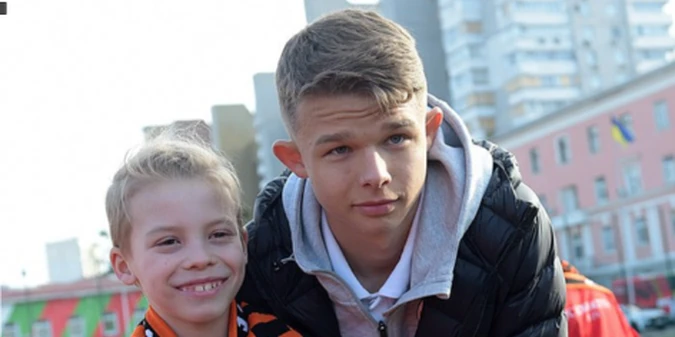 Шахтар допоміг київському Локомотиву, база якого постраждала від ракетного удару