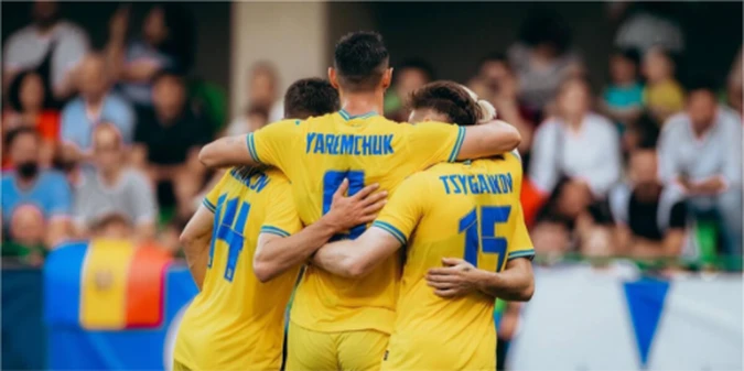 Стало відомо, чому колишній клуб українця в Іспанії виставлено на продаж