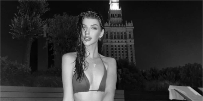 Ефектна кохана півзахисника Шахтаря поділилась гарячими фото