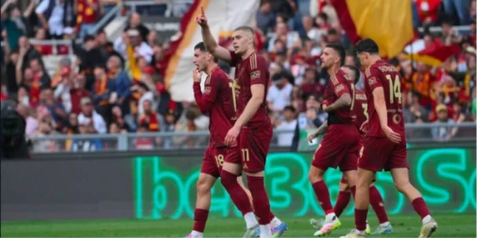 Довбик отримав неочікувану підтримку від легенди Роми