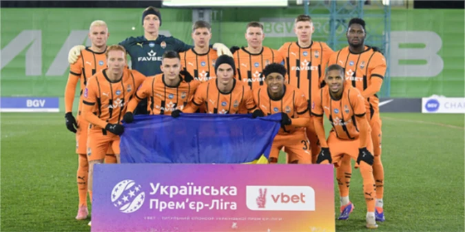 До Шахтаря приєднаються 5 нових гравців