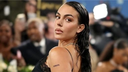 Затьмарила всіх: кохана Роналду стала головною зіркою Met Gala (+ФОТО)