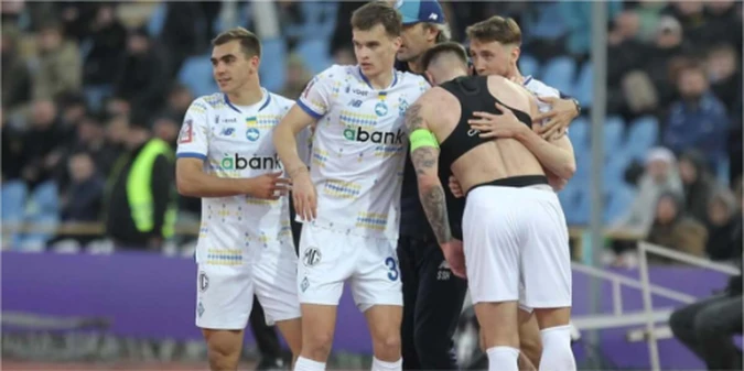 Бражко підтримав Ваната після забитого голу у ворота збірної Бельгії (+ФОТО)