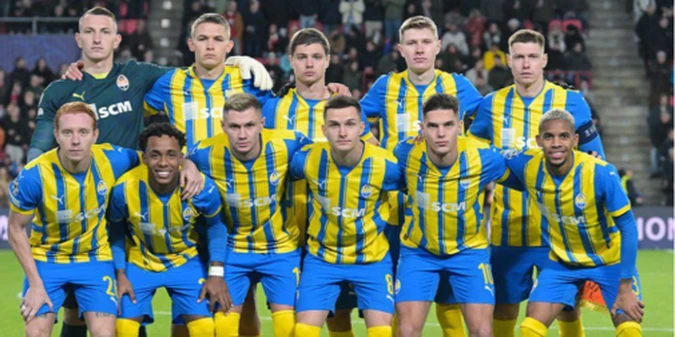 Шахтар в меншості програв ПСВ, пропустивши 3 голи наприкінці поєдинку