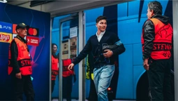 😁Кумедний передматчевий одяг гравців Ман Сіті напередодні поєдинку Ліги чемпіонів з Янг Бойз