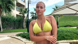 Дружина Судакова сіла на шпагат та вразила шанувальників (+ВІДЕО)